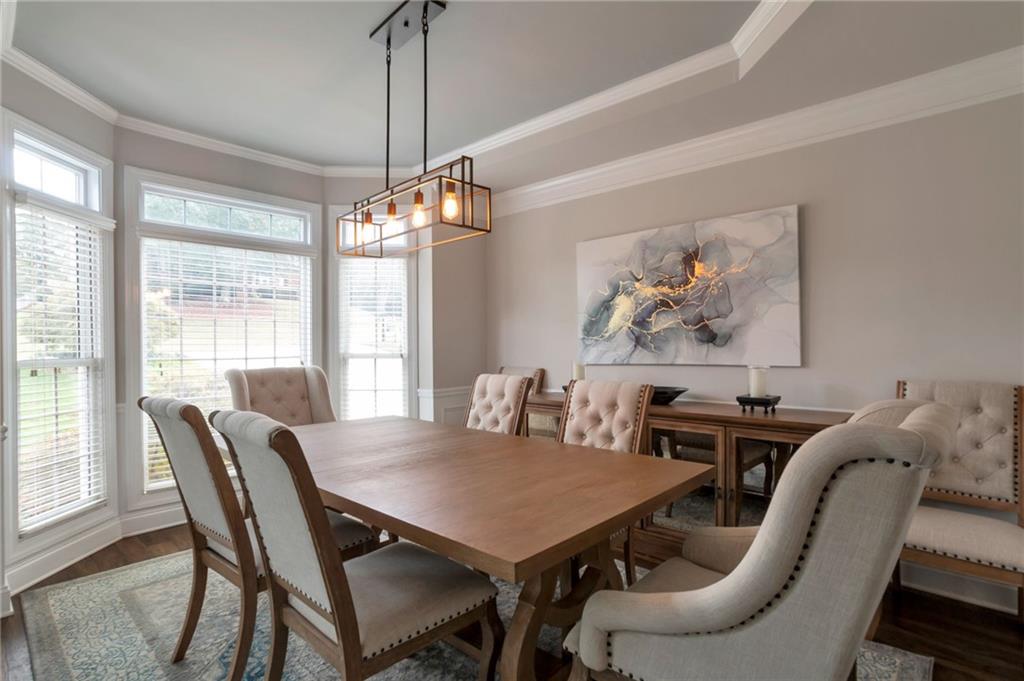 407 Vista Lake Drive