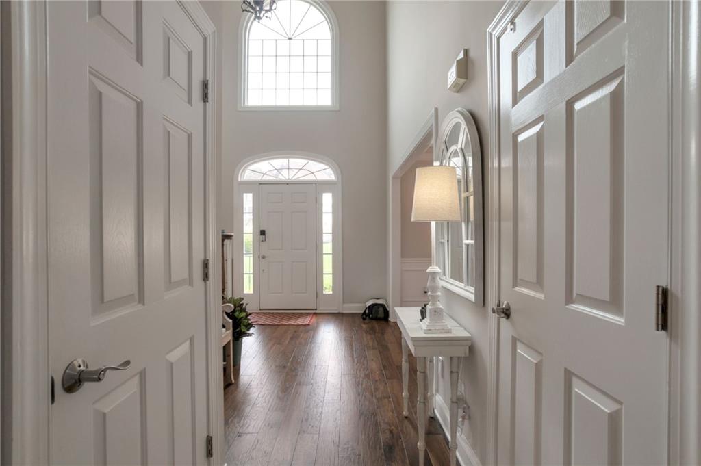 407 Vista Lake Drive