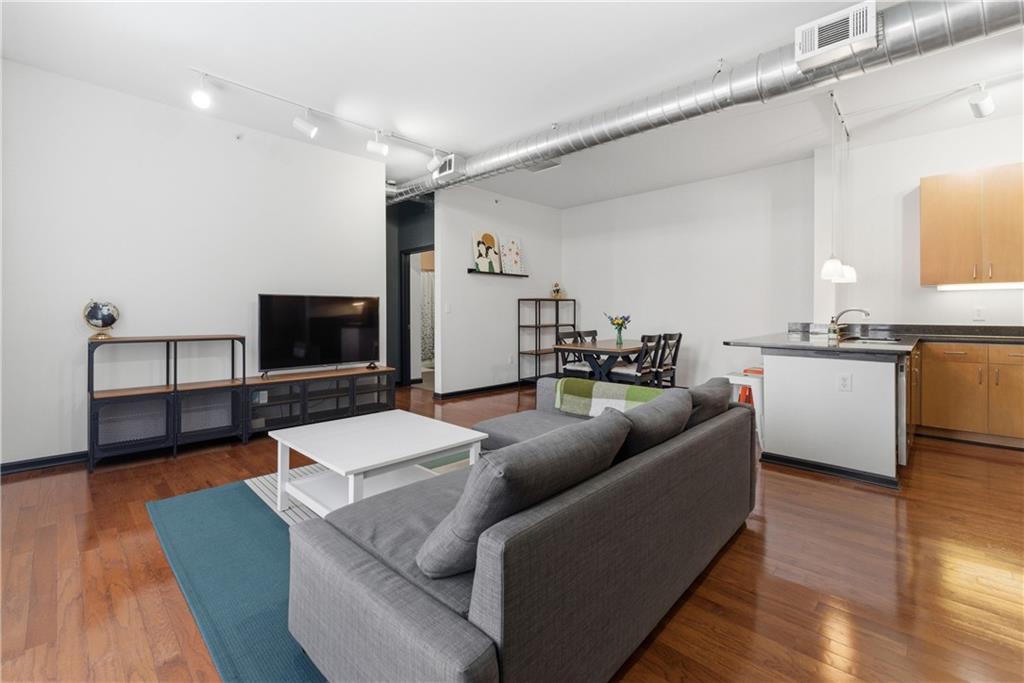 5300 Peachtree Road 3309