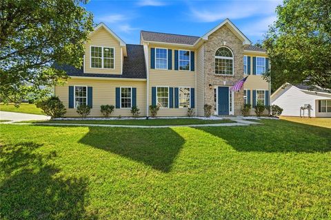 Homes For Sale - 4270 Big Horn Pass<br/> Douglas County, Douglasville, GA 30135