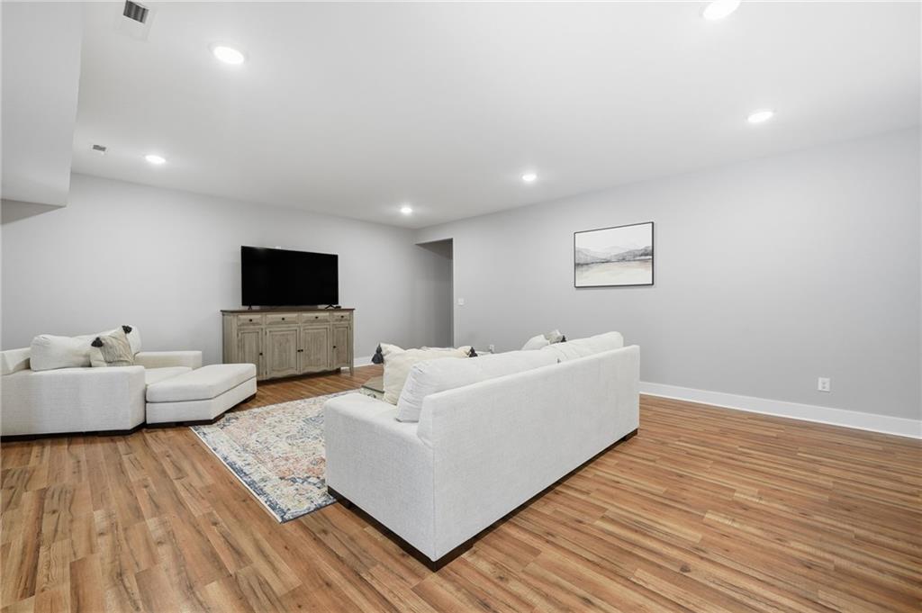 Wilshire Estates - Residential