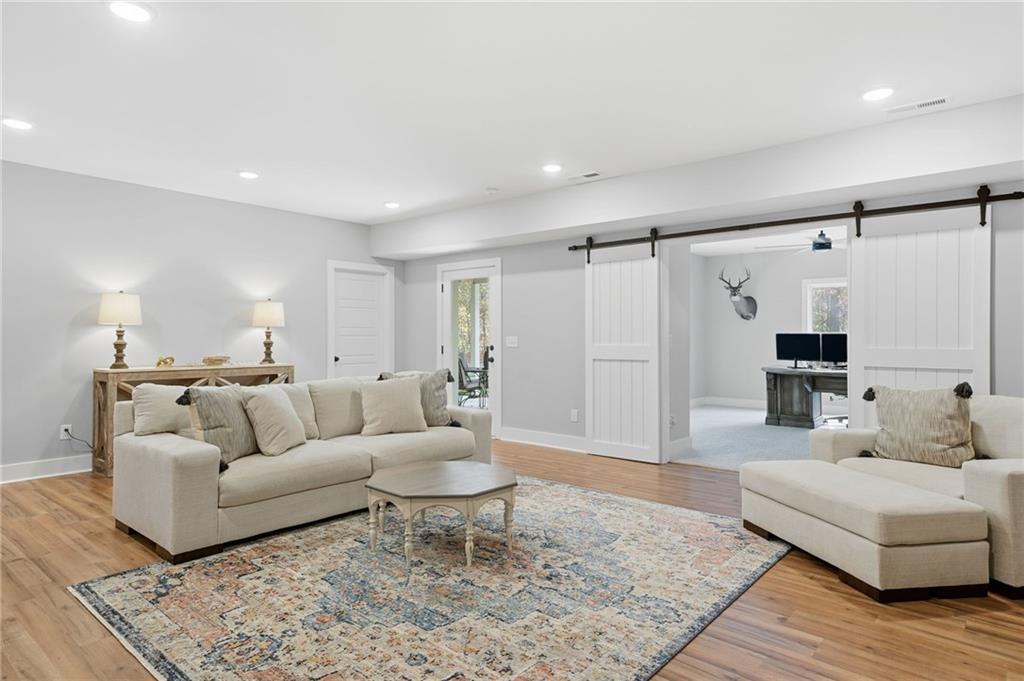 Wilshire Estates - Residential