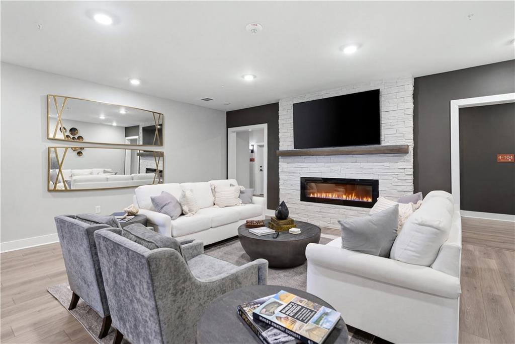 3211 Orwell Way 4301