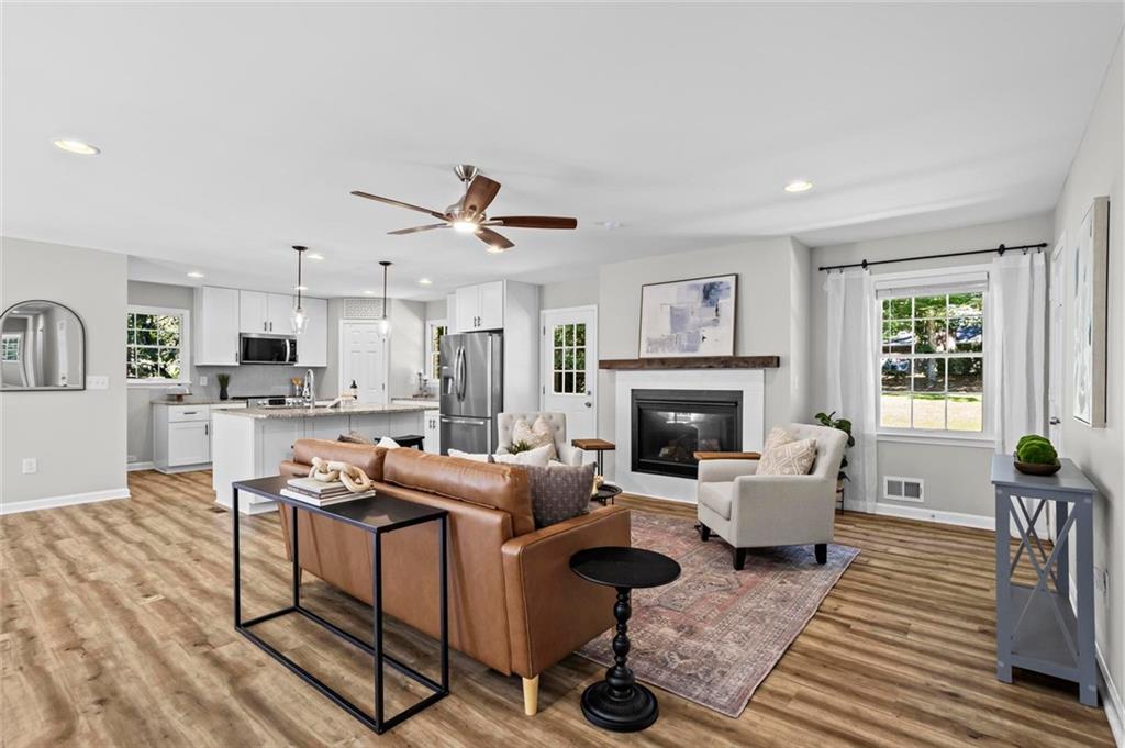 2810 Wendy Lane