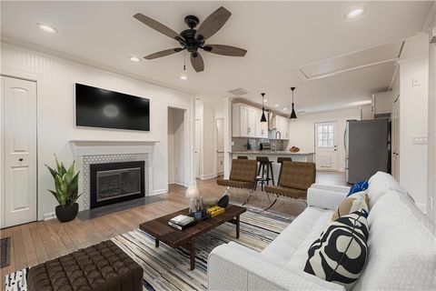 1688 Oak Knoll Circle SE Atlanta GA 30315