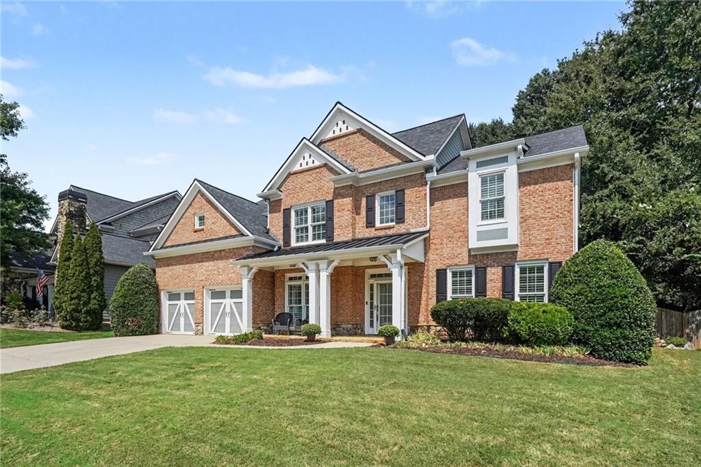 1083 Lakefield Walk