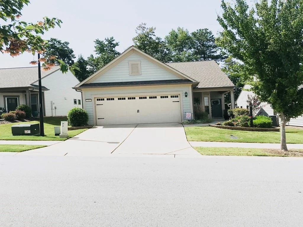 5966 Rollingwood Way