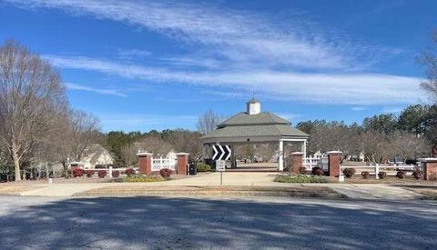 A home in Fairburn