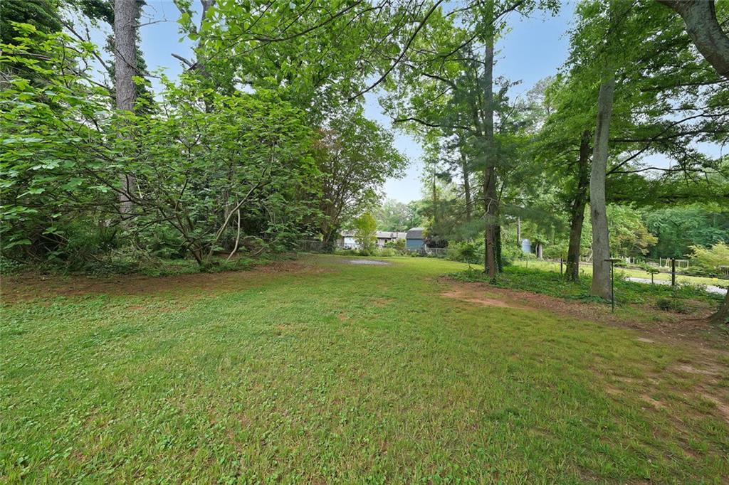387 Cascade Drive, Lilburn, Georgia image 26
