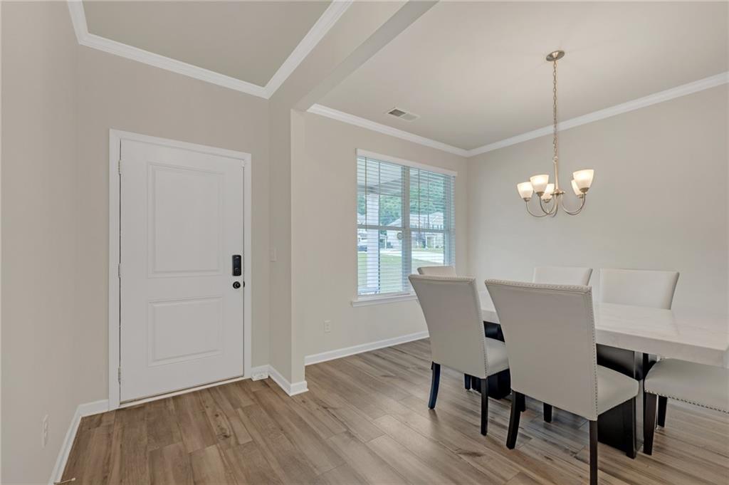 571 Hancock Drive SE