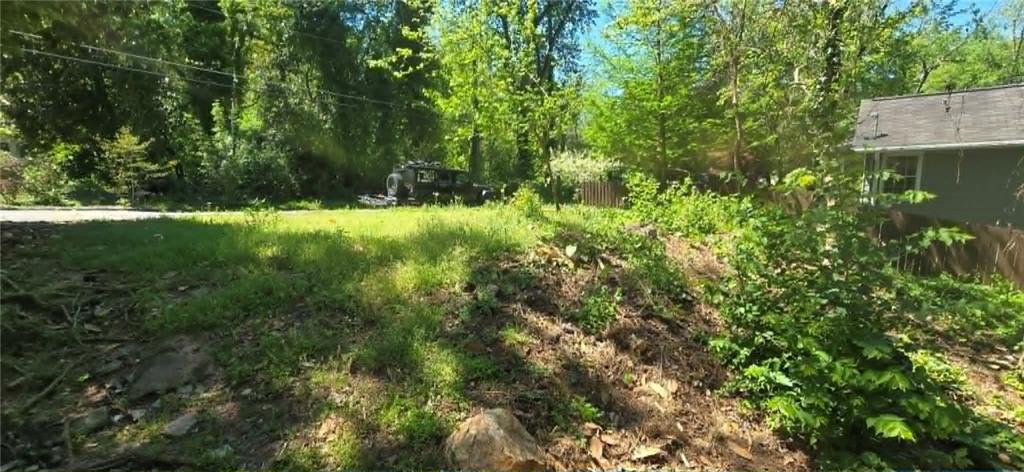 2242 Ridgedale Road NE