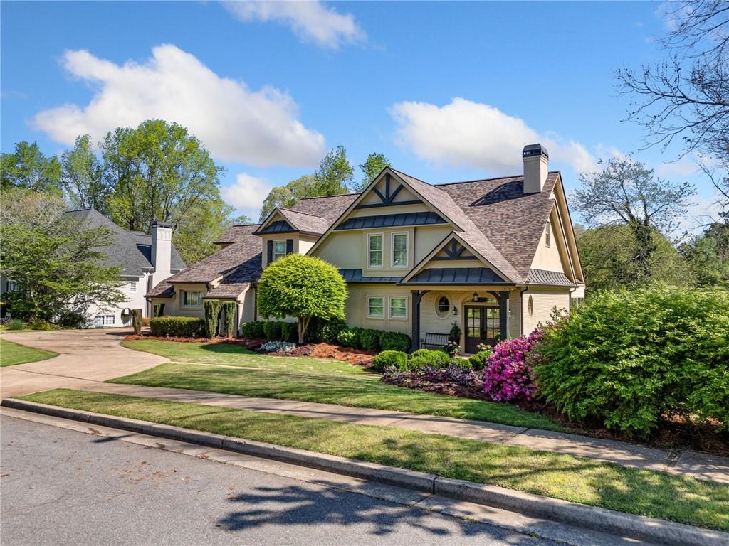 3018 Bradshaw Club Drive