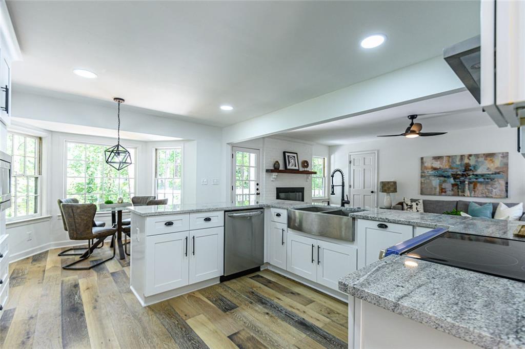 WHITLOCK HEIGHTS - Residential