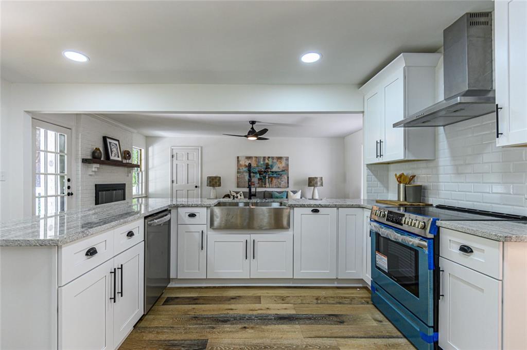 WHITLOCK HEIGHTS - Residential