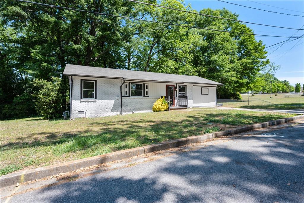 100 Pine Circle