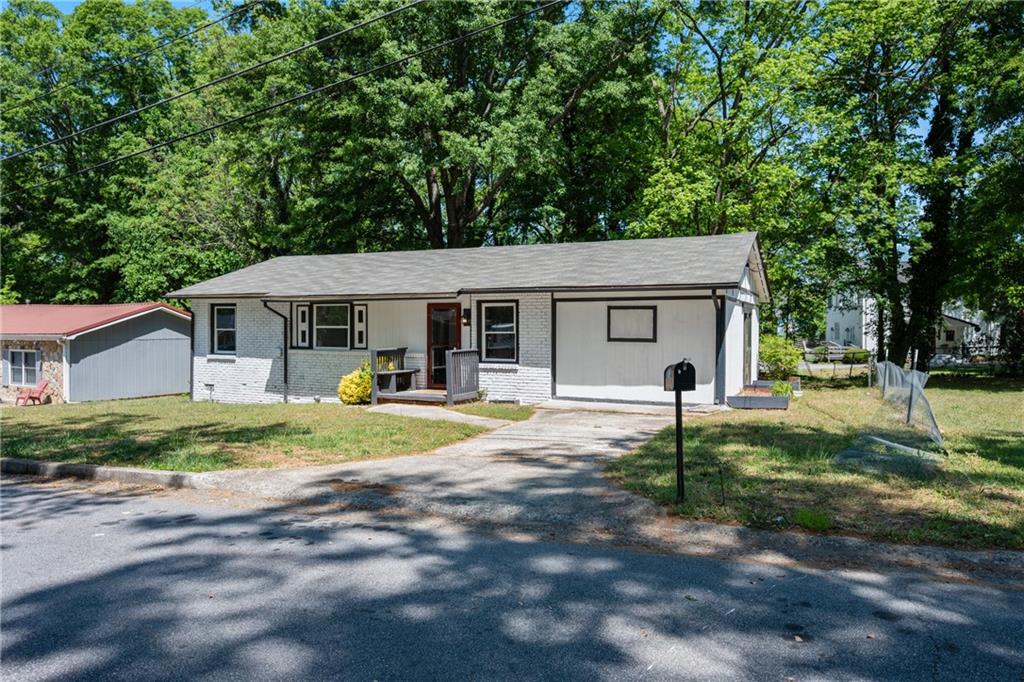 100 Pine Circle