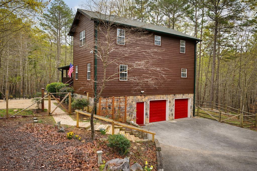 144 Emerald Cove