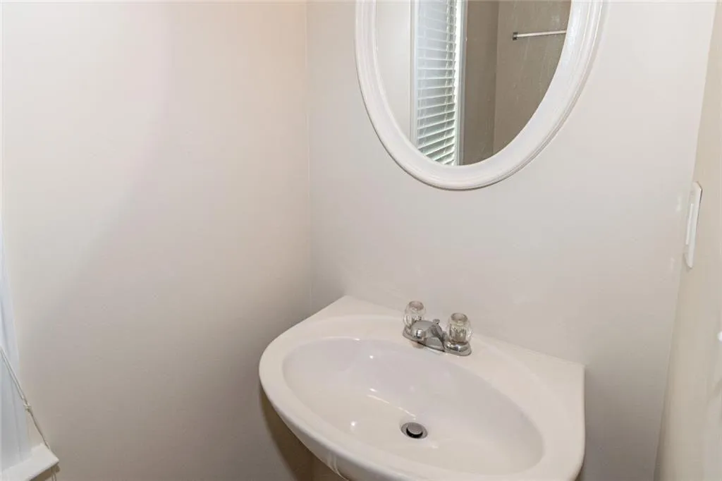 Cumming, Georgia 30040, United States, 3 Bedrooms Bedrooms, ,3 BathroomsBathrooms,Residential,Active,199132