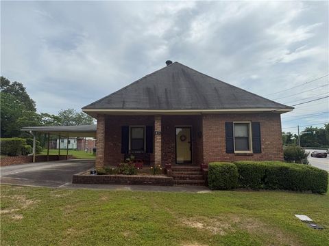 Homes For Sale - 871 Malcom Street<br/> Conyers, GA 30012