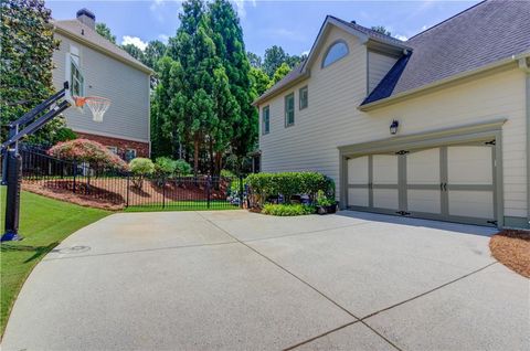 A home in Dacula