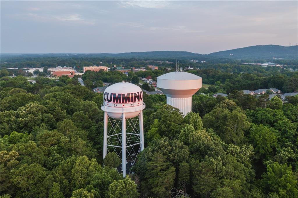 Market Square at Sawnee Village - Residential