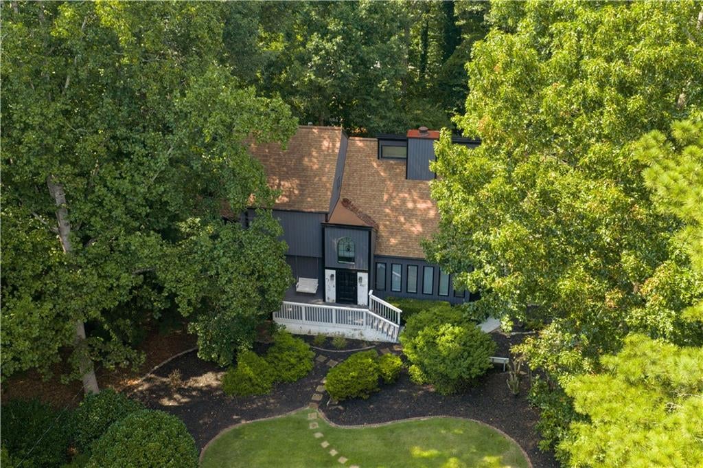 461 Lakeshore Drive