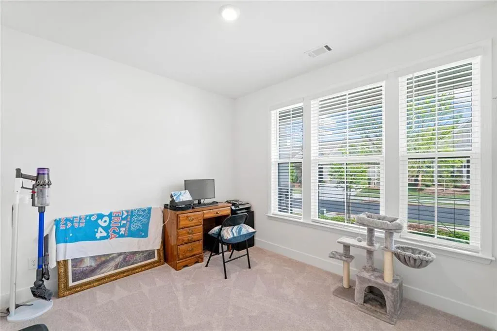 Canton, Georgia 30114, United States, 3 Bedrooms Bedrooms, ,2 BathroomsBathrooms,Residential,Pending,148027