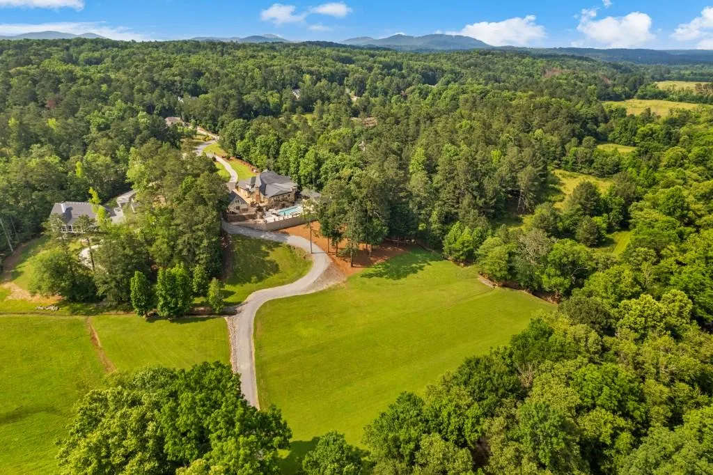 Cartersville, Georgia 30120, United States, 4 Bedrooms Bedrooms, ,7 BathroomsBathrooms,Residential,Coming Soon,147842