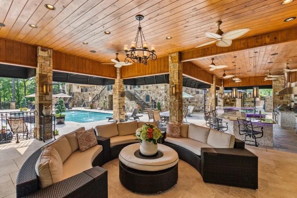 Cartersville, Georgia 30120, United States, 4 Bedrooms Bedrooms, ,7 BathroomsBathrooms,Residential,Coming Soon,147842