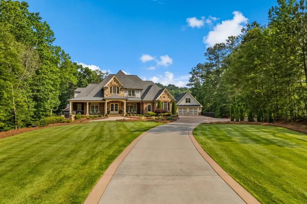 Cartersville, Georgia 30120, United States, 4 Bedrooms Bedrooms, ,7 BathroomsBathrooms,Residential,Coming Soon,147842