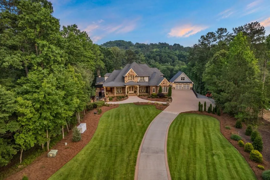 Cartersville, Georgia 30120, United States, 4 Bedrooms Bedrooms, ,7 BathroomsBathrooms,Residential,Coming Soon,147842