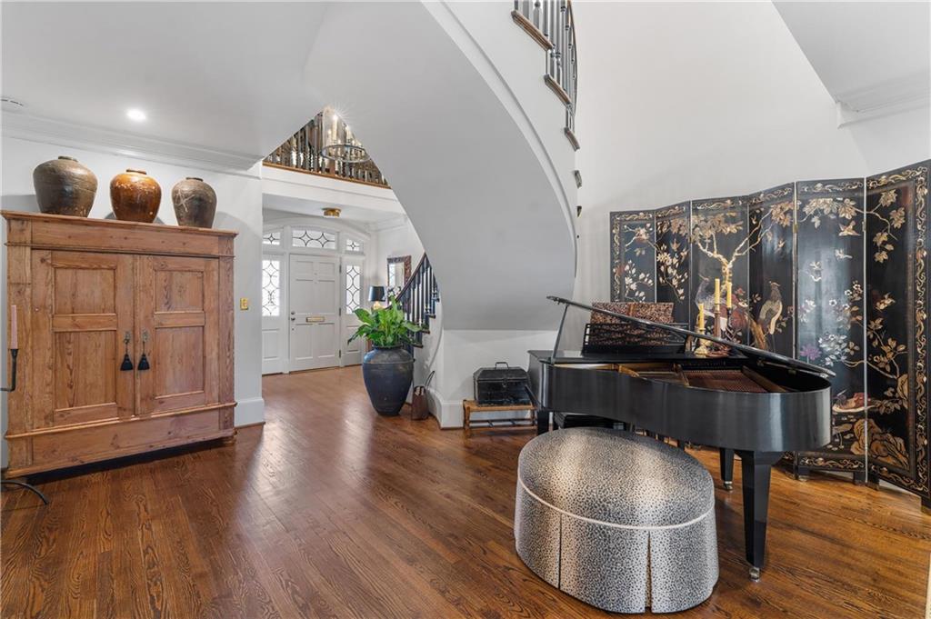 601 Townsend Place NW