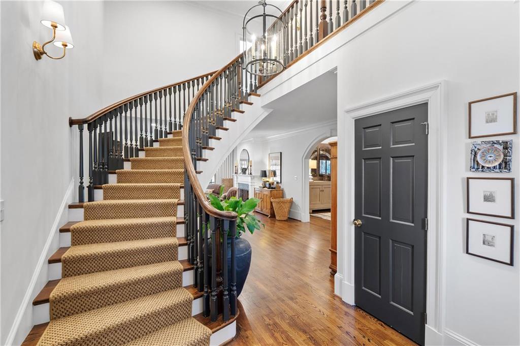 601 Townsend Place NW