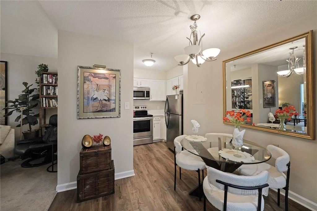 1800 Clairmont Lake A111