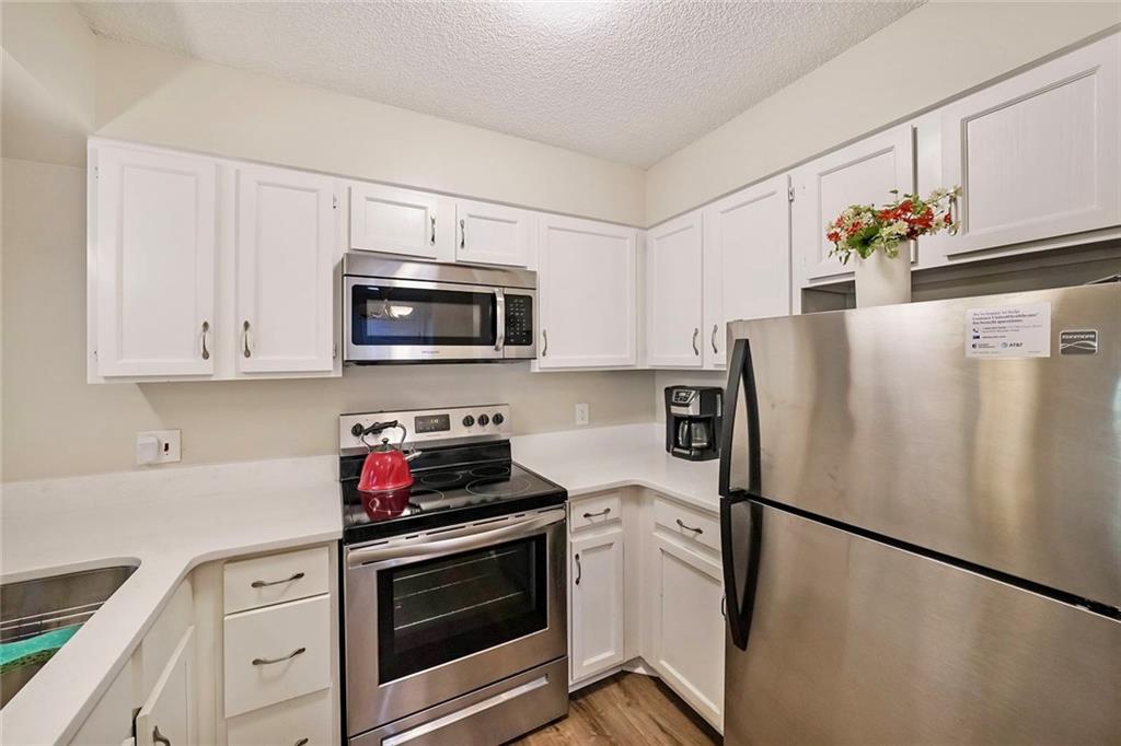 1800 Clairmont Lake A111