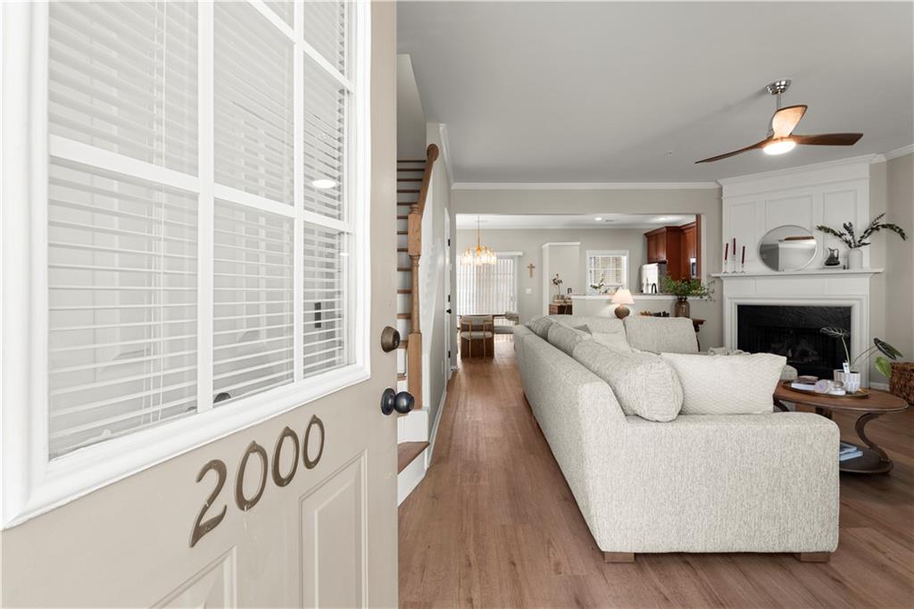 2000 Kilmington Square