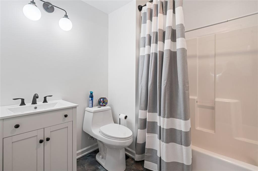 1525 Camden Cove Drive, Cumming, Georgia image 37