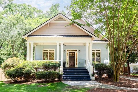 Photo of 2470 E Tupelo Street SE, Atlanta, GA 30317 (MLS # 7792220)