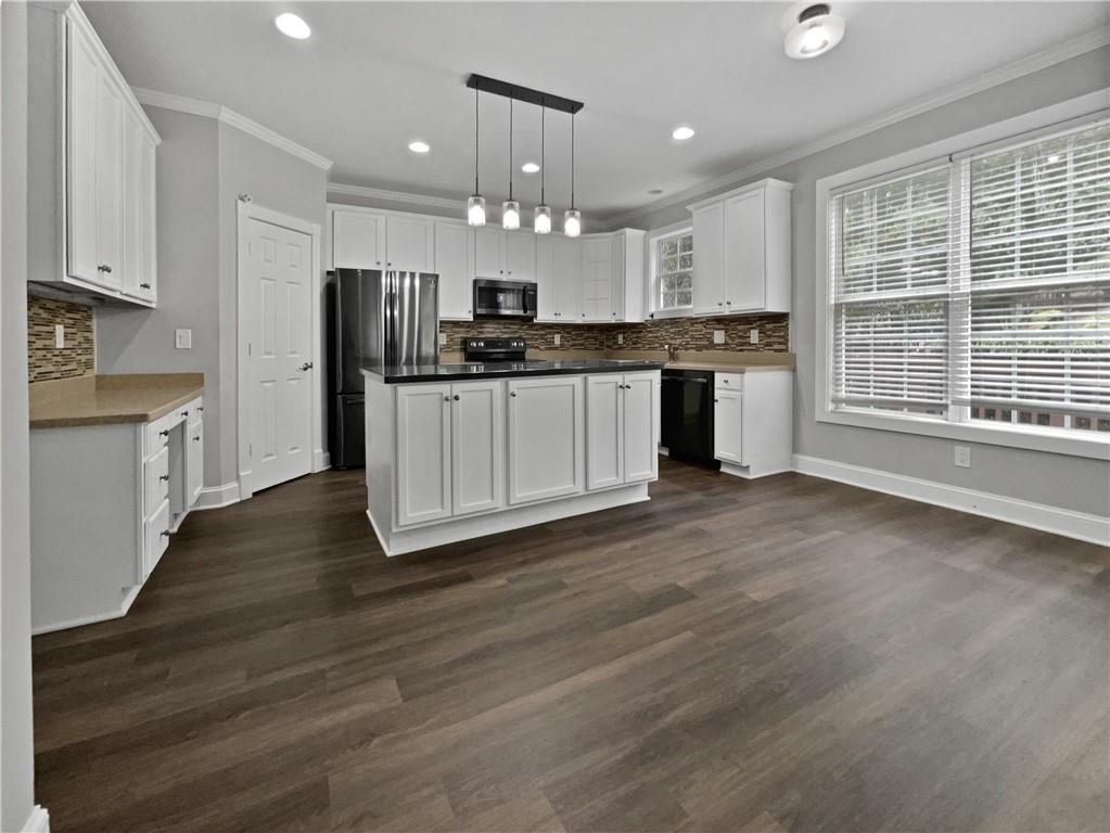 305 Crest Pointe S