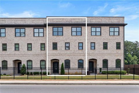 Townhouse For Sale - 3334 Swallowtail Terrace<br/> Duluth, GA 30096