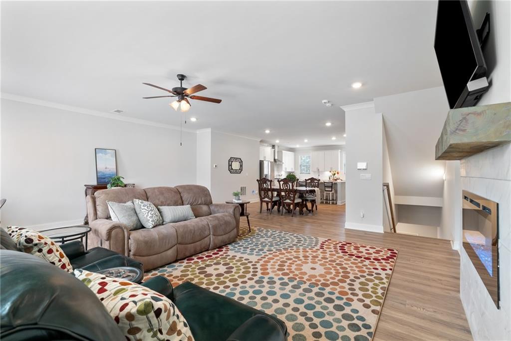 3334 Swallowtail Terrace