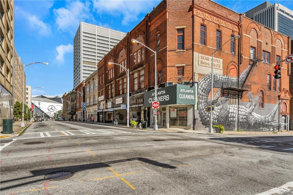 215 Mitchell Street SW 14