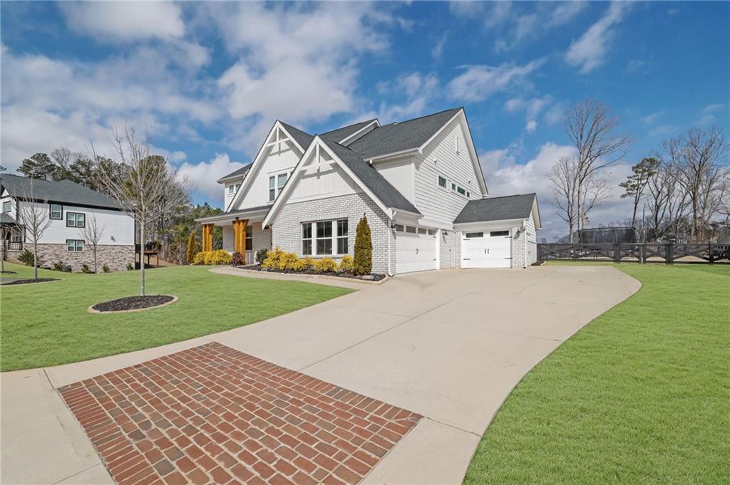 8005 Scenic Ridge Way