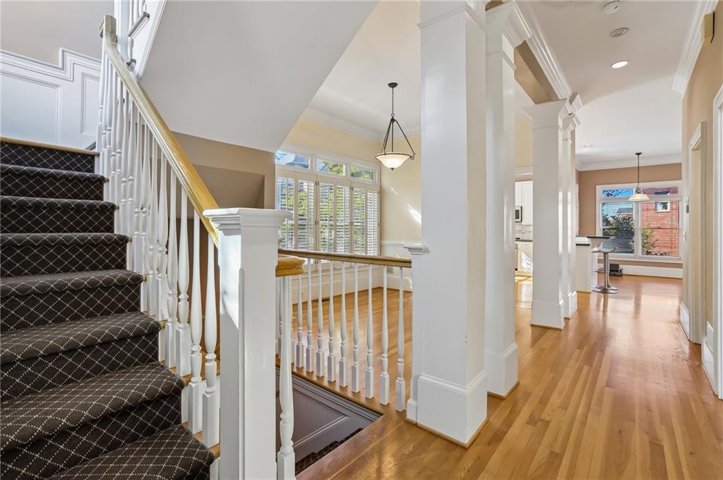1025 Fairway Estates NE