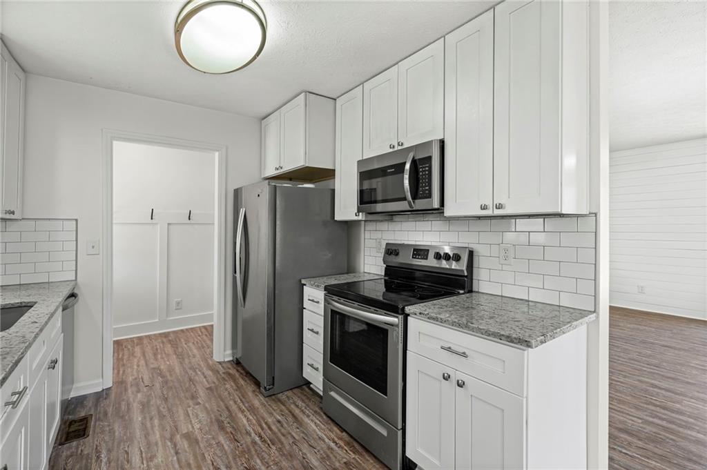 3125 Mangum Drive