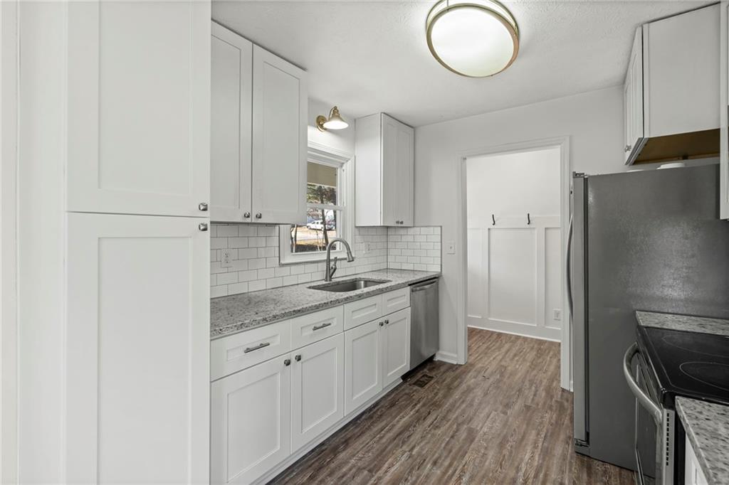 3125 Mangum Drive