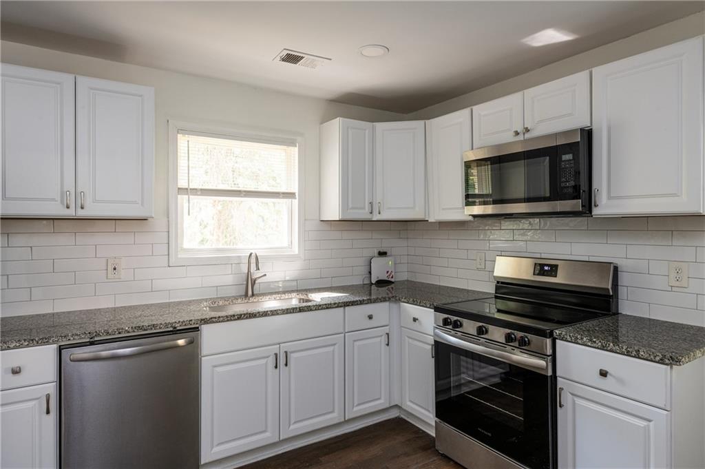 4704 Apache Trail, Atlanta, Georgia image 3