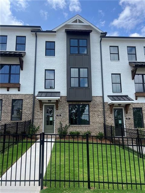 Townhouse For Sale - 635 Silva Street #131<br/> Cumming, GA 30040