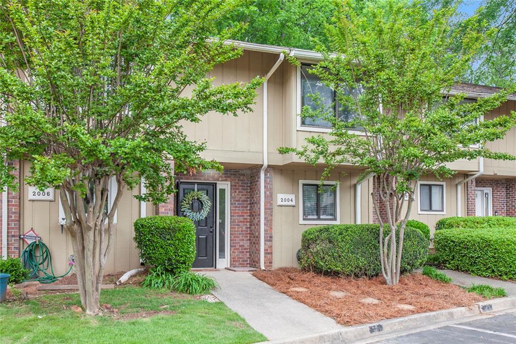 2004 Stratford Place SE