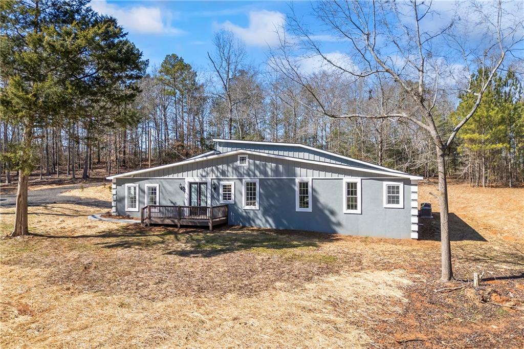 737 Broad River Road Rd, Carlton, Georgia image 9